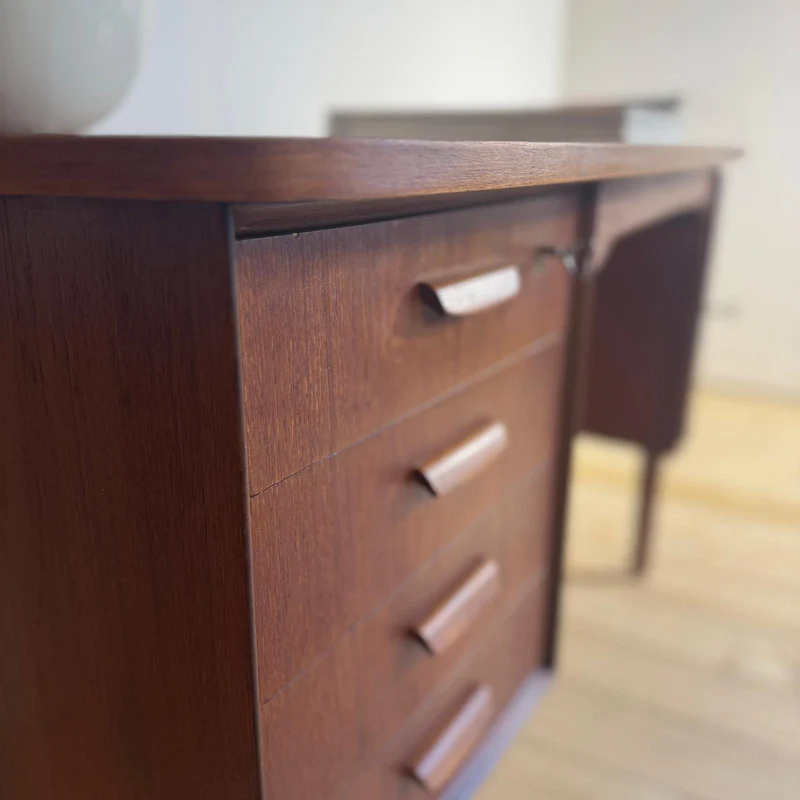 Scrittoio Vintage in Teak H.P. Hansen – Eleganza Mid-Century per Ambienti Raffinati