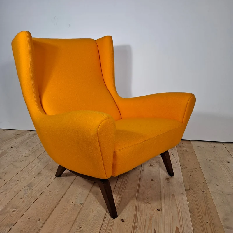 Poltrona Modello 110 di Illum Wikkelsø per Søren Willadsen – Danimarca Anni ’50