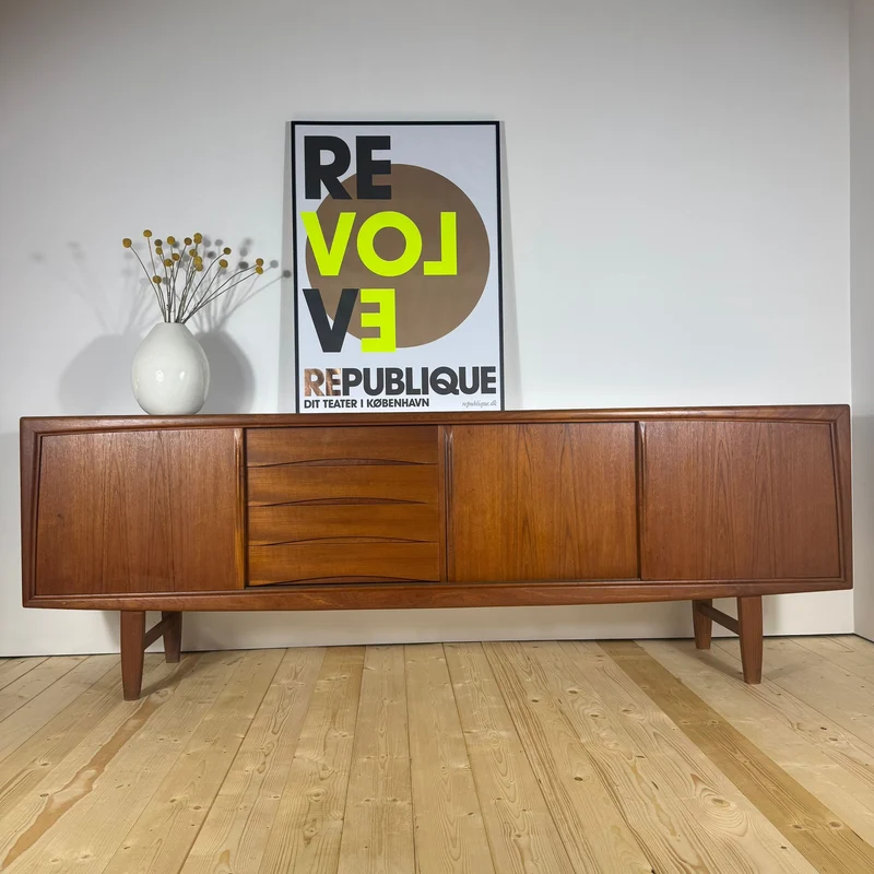Credenza danese Mid Century in teak di Axel Christensen per ACO Mobler, Danimarca