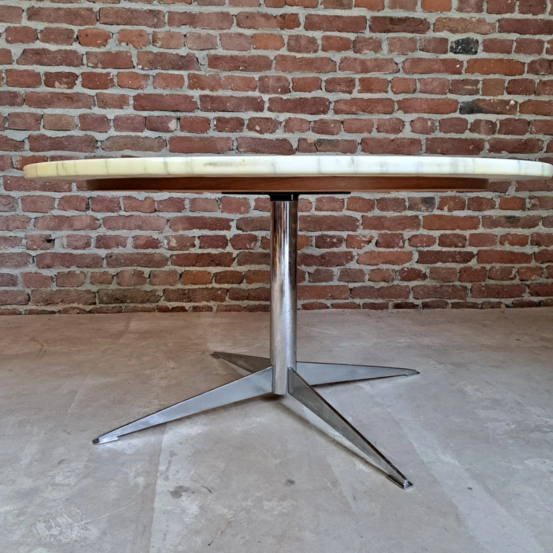 Tavolino in Marmo di Carrara – Anni ’70, Stile Ray & Charles Eames