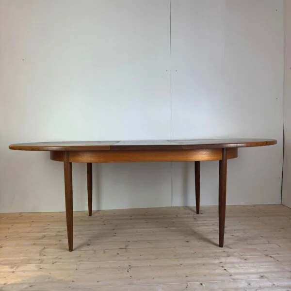 Tavolo da Pranzo in Teak Vintage – Design Danese Anni '60