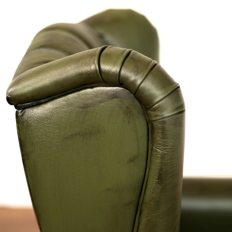Poltrona Chesterfield Bergere Regina Pelle Fiore Premium - Design Iconico