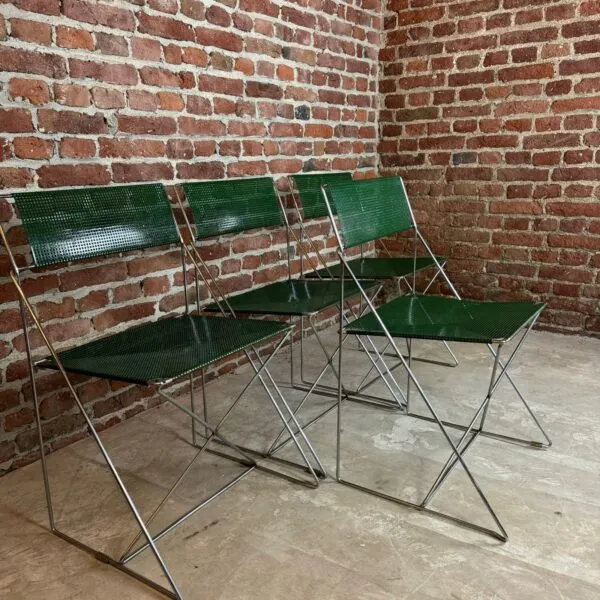 Set di Quattro Sedie “X-Line” di Niels Jørgen Haugesen per Magis – (1977)