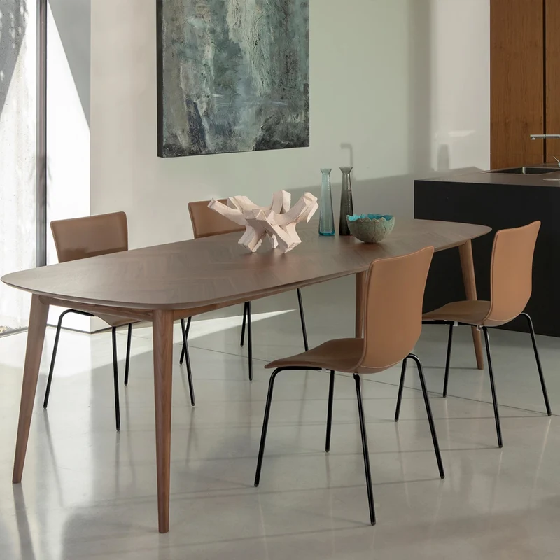 Elegant Italo Dining Table Timeless Italian Craftsmanship