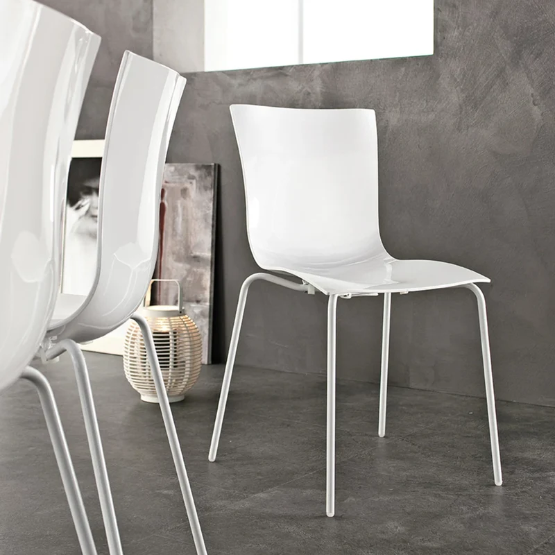 Aria Easy Chair | Lightweight, Versatile & Modern Design