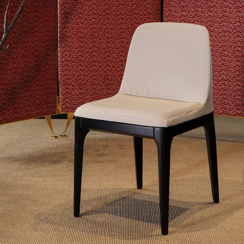 Gilda Timeless Comfort Chair | Cold Foamed Polyurethane Design