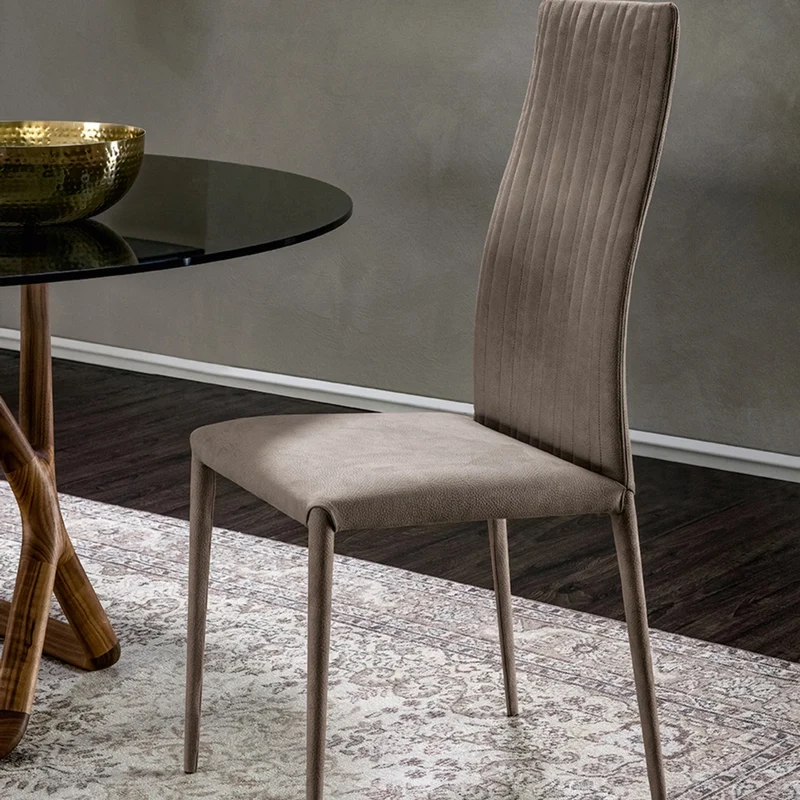 Josefine Comfort Chair | Stylish & Ergonomic Design