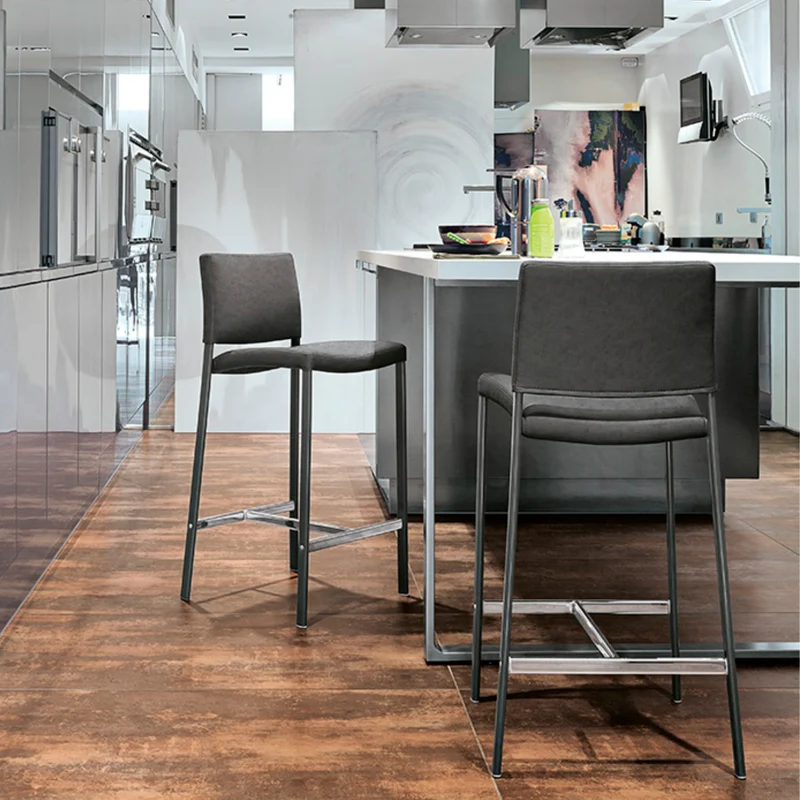 Zara Fixed Vintage-effect Stool