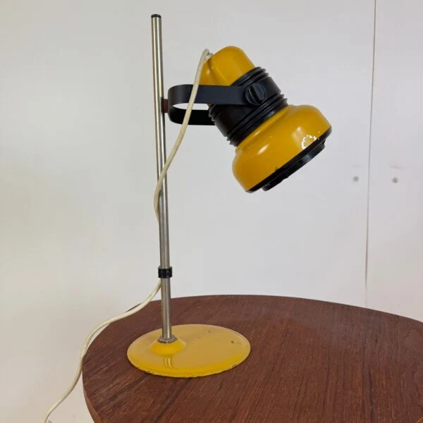 Lampada da Tavolo Vintage Gialla – Design Anni ‘60/‘70