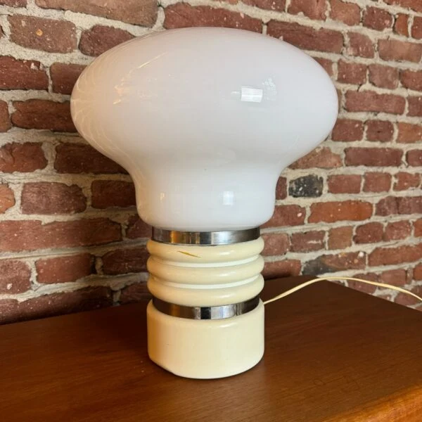 Lampada da tavolo ‘Bulb’ di Enrico Tronconi, per Tronconi, Italia 1970