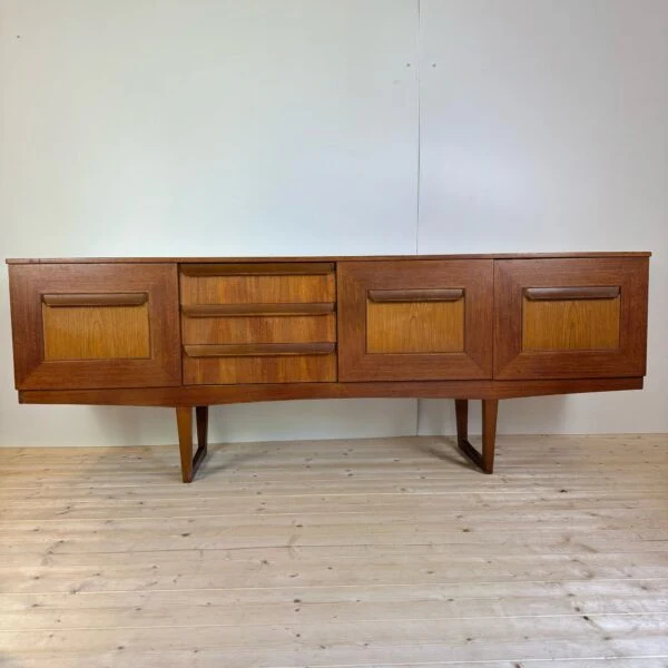 Sideboard in teak, Regno Unito 1960