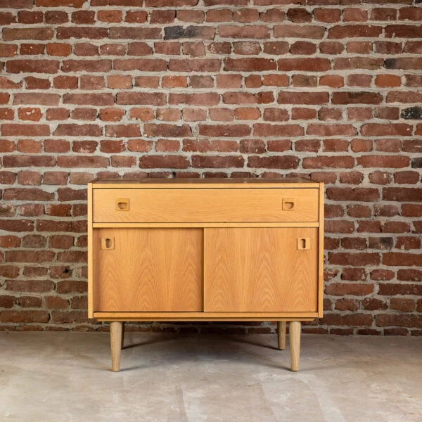 Sideboard in rovere, Danimarca 1960