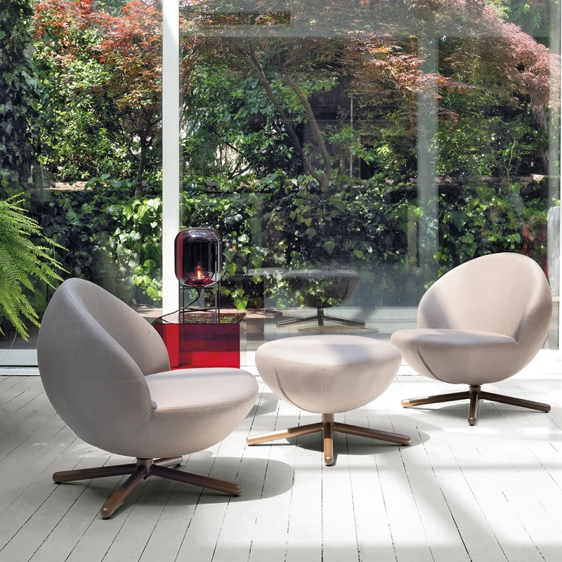 Vovo Lounge Upholstered Armchair