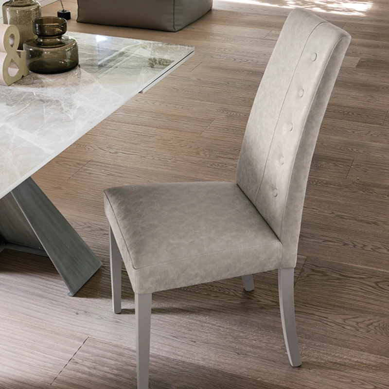 Bellinzona Chair with Buttons