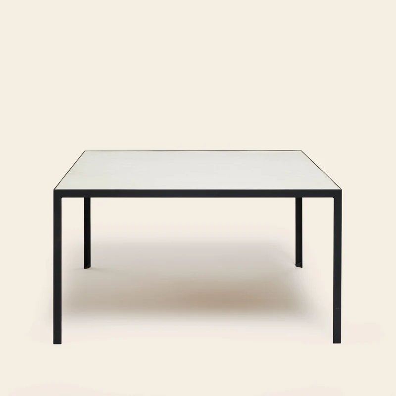 Table à manger ORELIA blanc minéral et métal noir