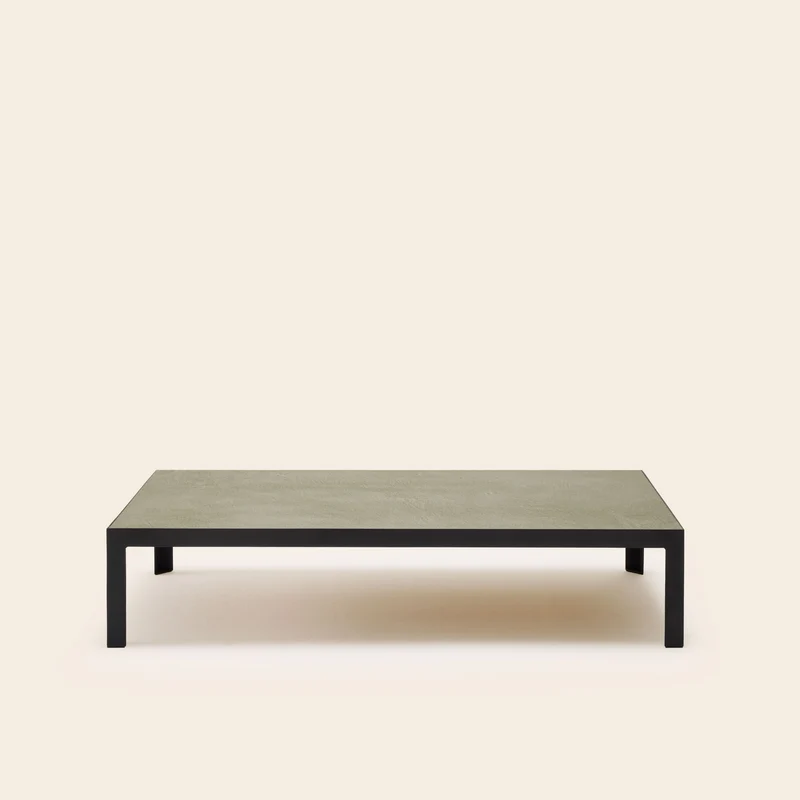 Table basse ORELIA 25cm argile verte et métal noir