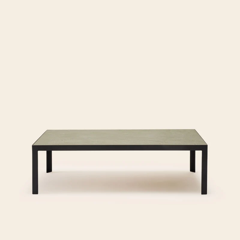 Table basse ORELIA argile verte et métal noir