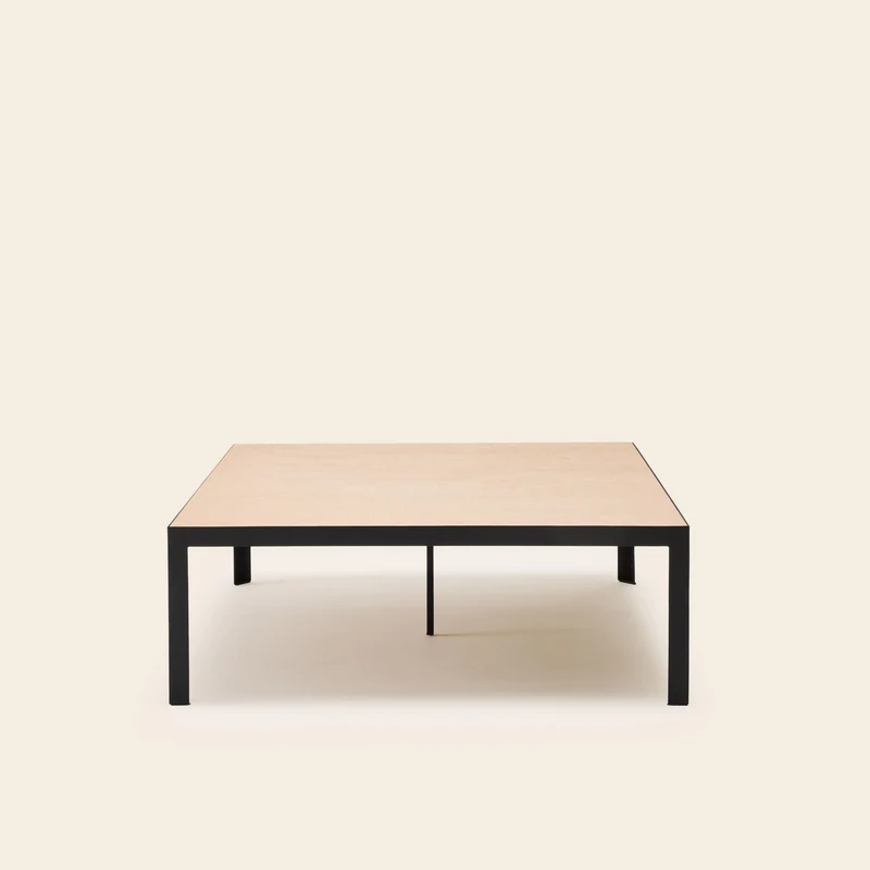 Table basse ORELIA beige poudré et métal noir
