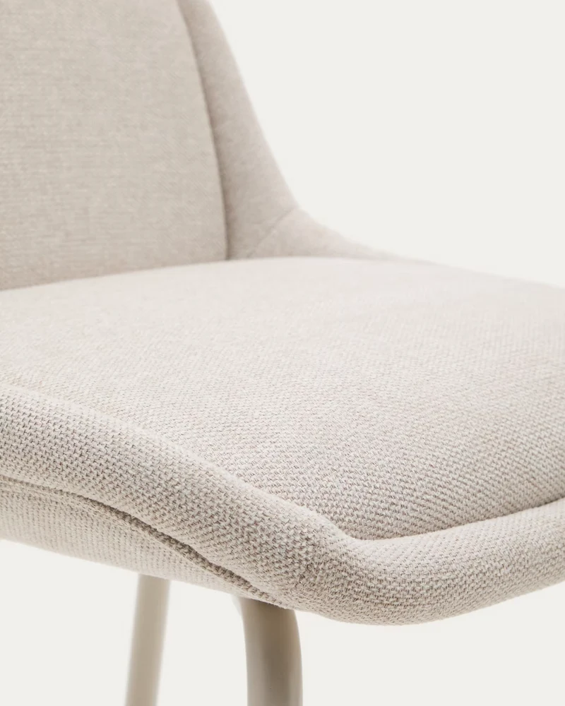 Sgabello AIMIN in ciniglia beige e gambe in acciaio con finitura verniciata beige h seduta 65cm