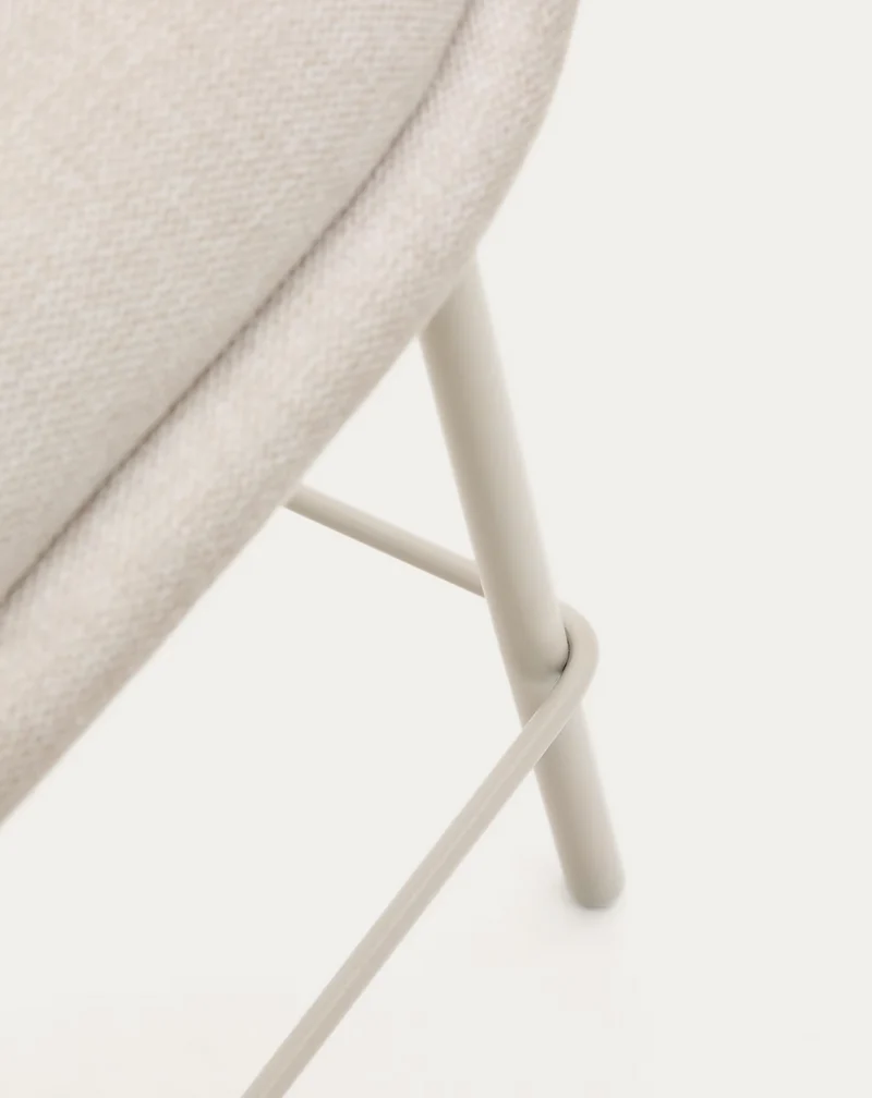 Sgabello AIMIN in ciniglia beige e gambe in acciaio con finitura verniciata beige h seduta 65cm