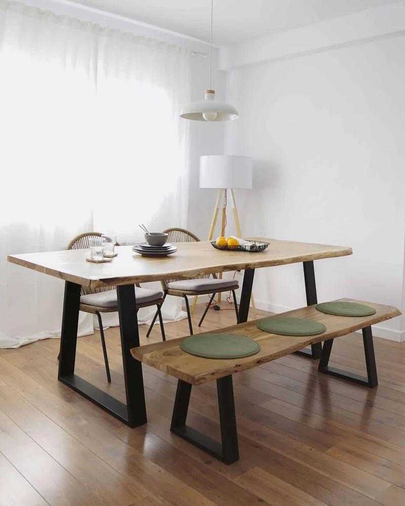 Tavolo ALARA 200x90cm in legno massello di acacia