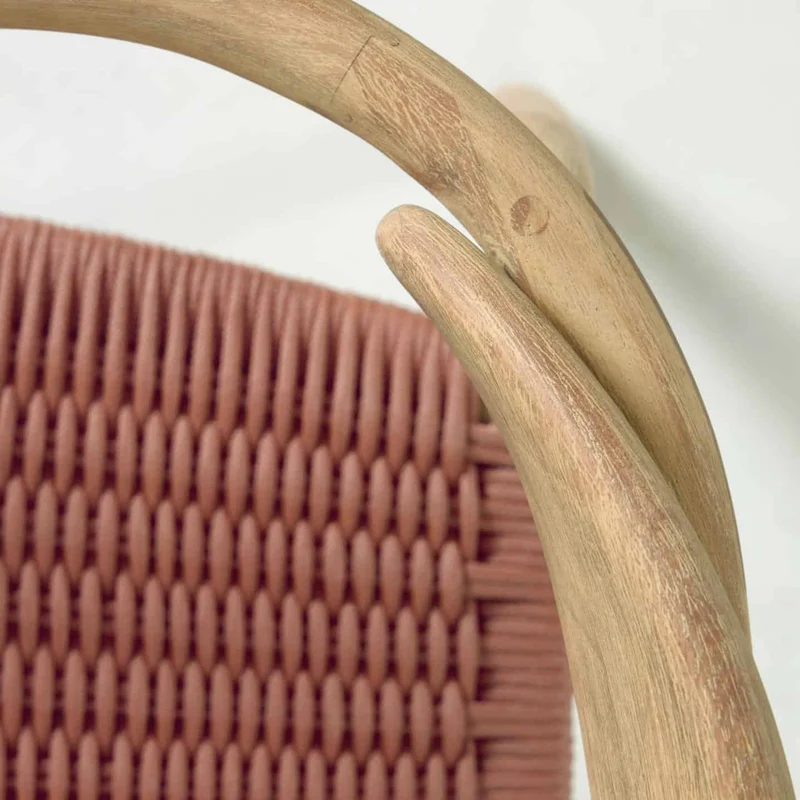 Sedia NINA in legno massello di eucalipto e corda terracotta FSC 100%