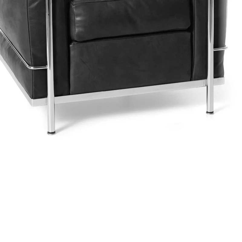Armchair - "2, Fauteuil Grand Confort, Petit Modèle", designed by Le Corbusier, Pierre Jeanneret, Charlotte Perriand for Cassina