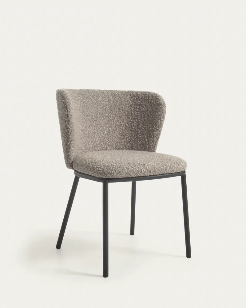 Sedia Ciselia in shearling grigio chiaro e gambe in acciaio con finitura nera FSC Mix Credit