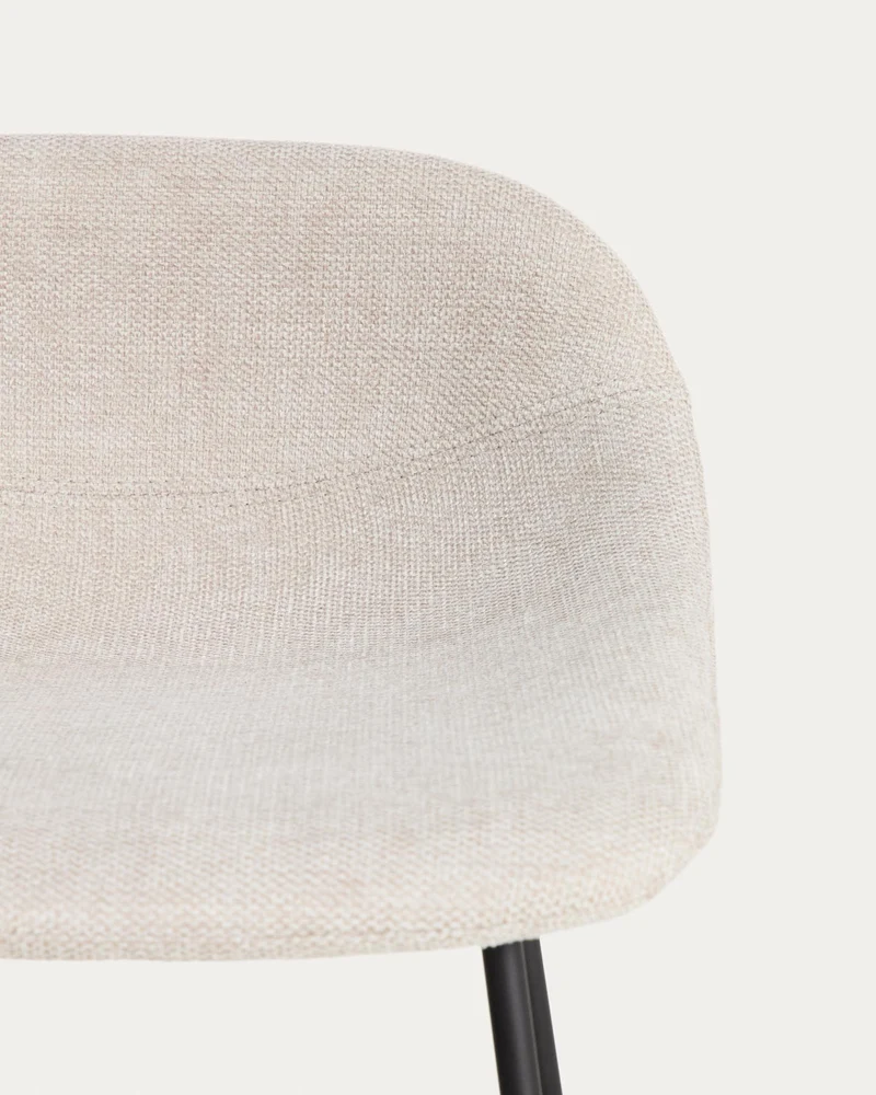 Hocker Zahara mit beiger Chenille und Stahlbeinen mit schwarzem Finish, 65 cm, FSC 100 %