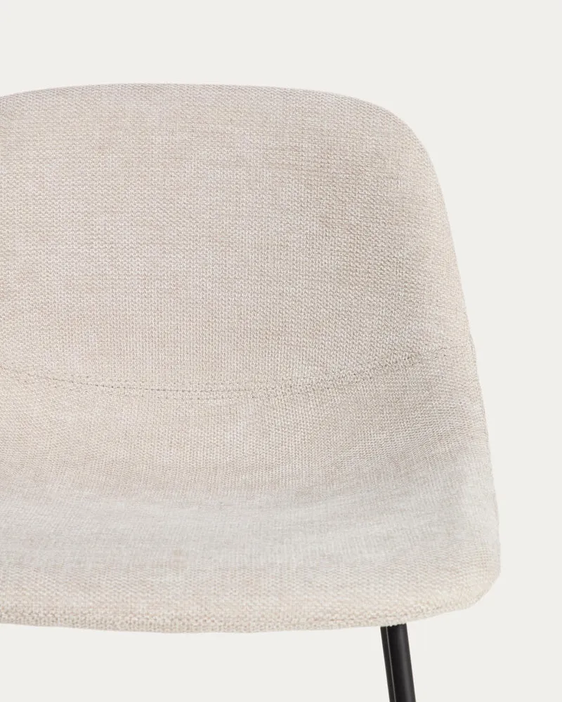 Hocker Zahara mit beiger Chenille und Stahlbeinen mit schwarzem Finish, 65 cm, FSC 100 %