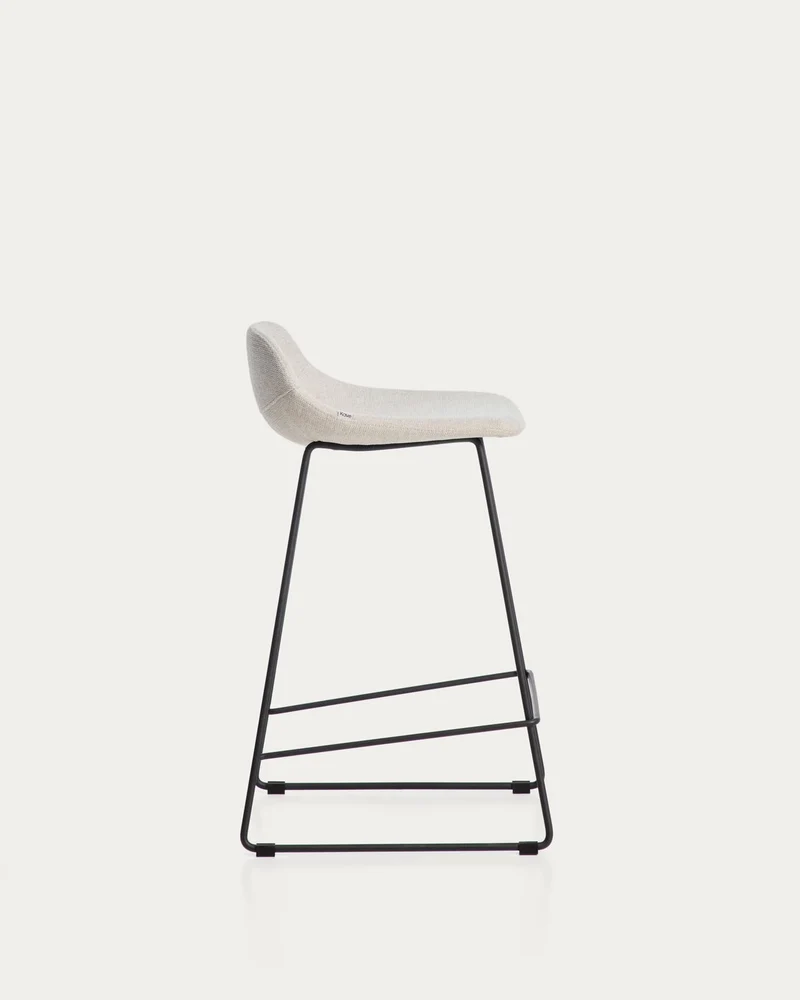 Hocker Zahara mit beiger Chenille und Stahlbeinen mit schwarzem Finish, 76 cm, FSC 100 %