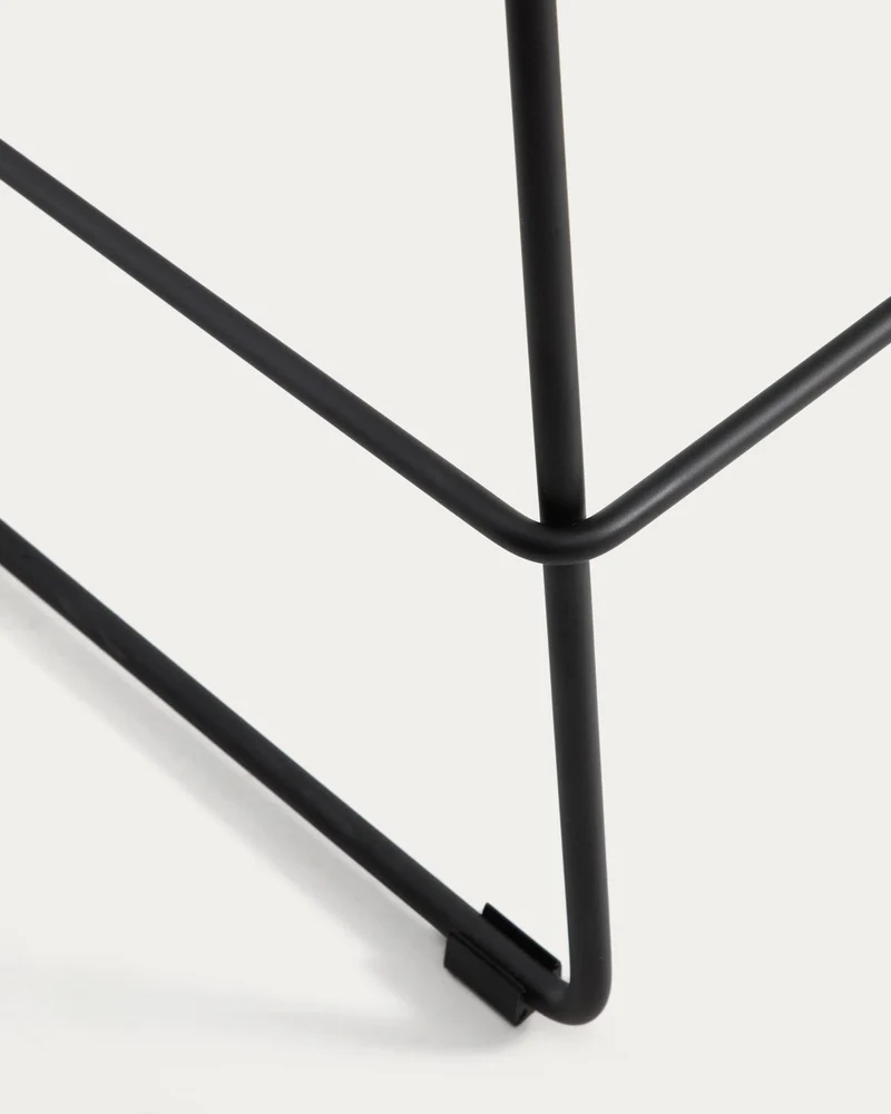 Hocker Zahara mit braunem Polyurethan und Stahlbeinen mit schwarzem Finish, 76 cm, FSC 100