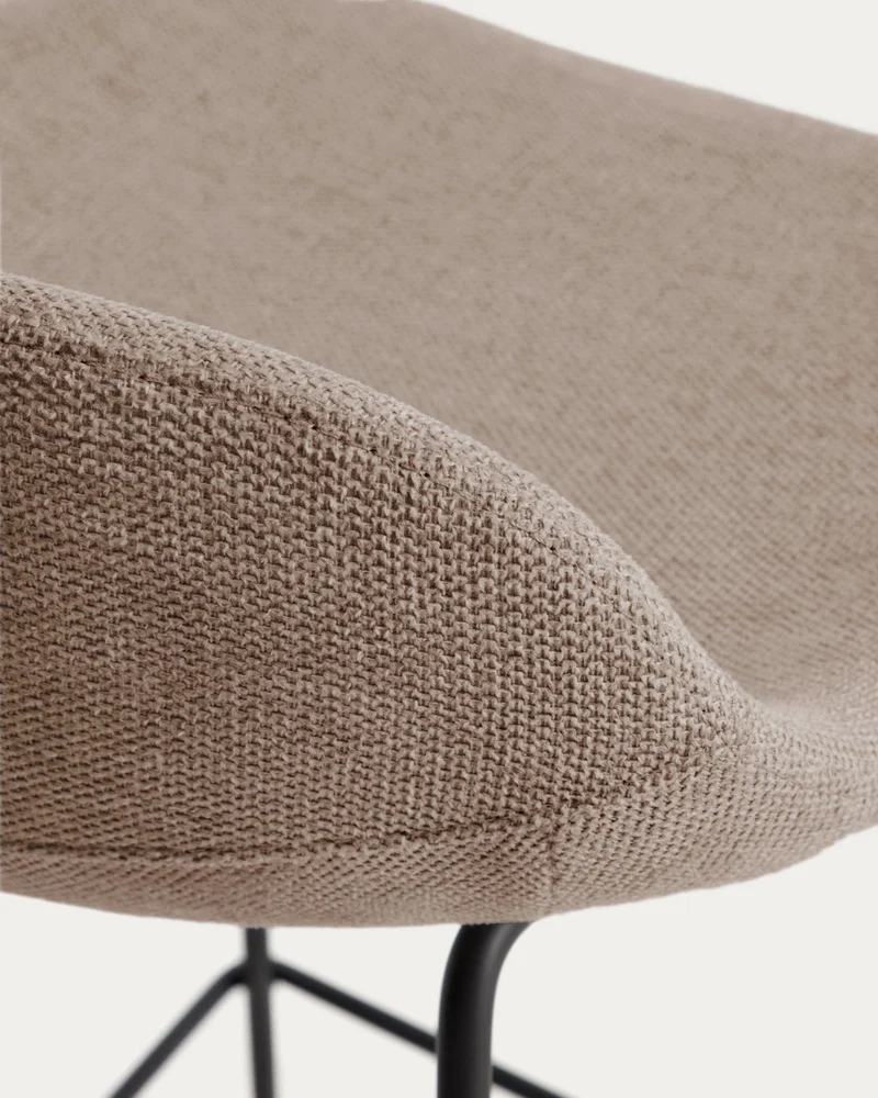 Hocker Zahara mit brauner Chenille und Stahlbeinen mit schwarzem Finish, 65 cm, FSC 100 %