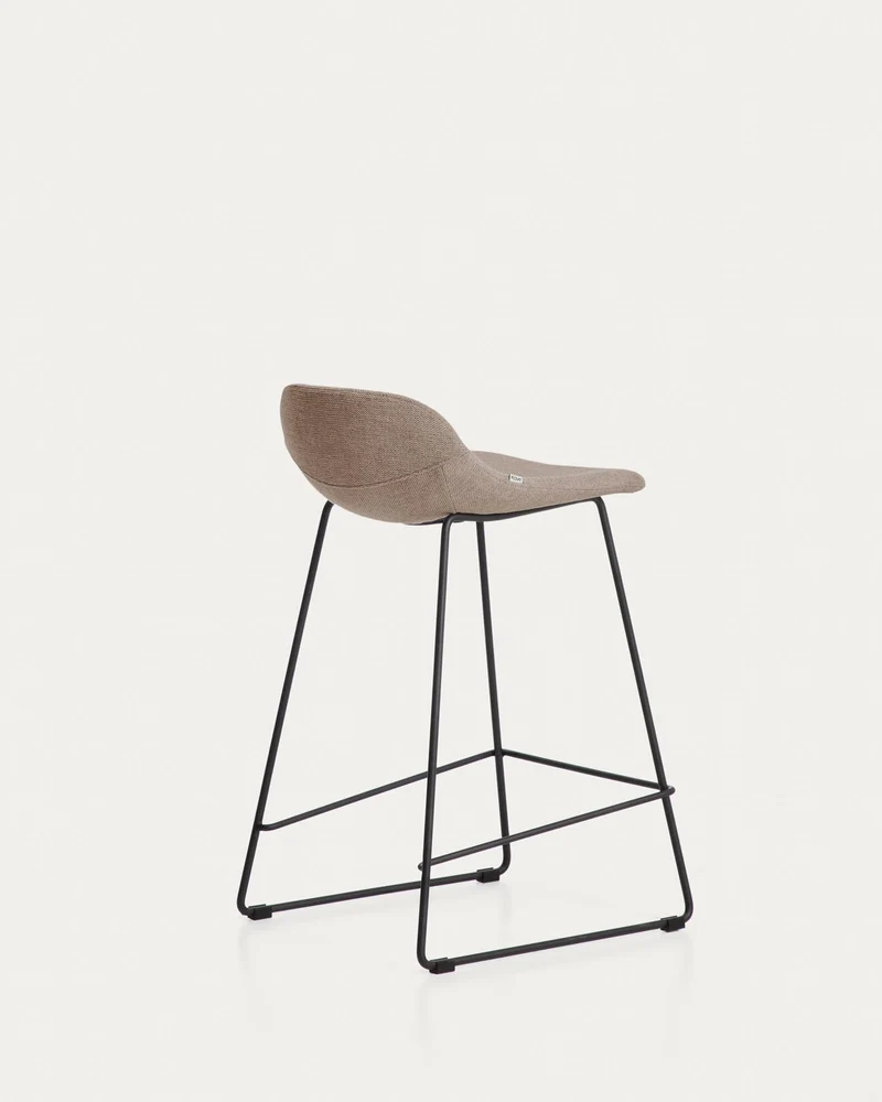 Hocker Zahara mit brauner Chenille und Stahlbeinen mit schwarzem Finish, 65 cm, FSC 100 %
