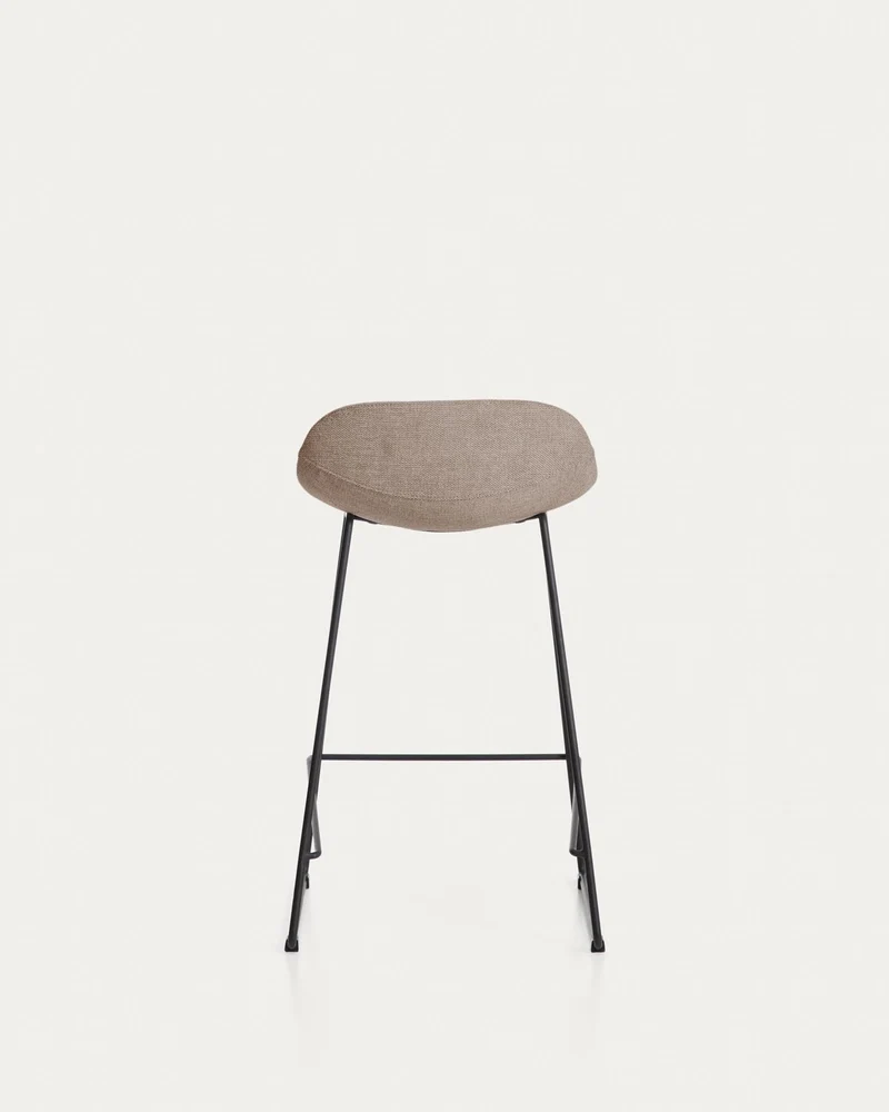 Hocker Zahara mit brauner Chenille und Stahlbeinen mit schwarzem Finish, 65 cm, FSC 100 %