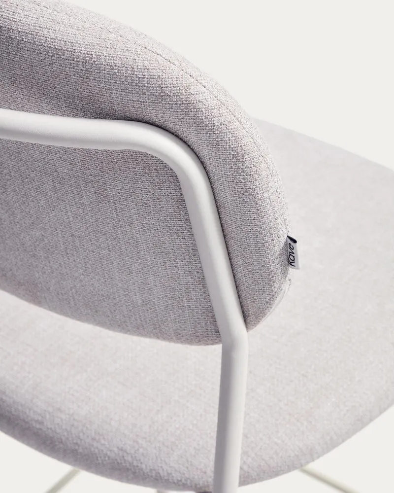 Stapelbarer Hocker Meli mit beiger Chenille und Beinen aus beigem Metall, FSC Mix Credit,