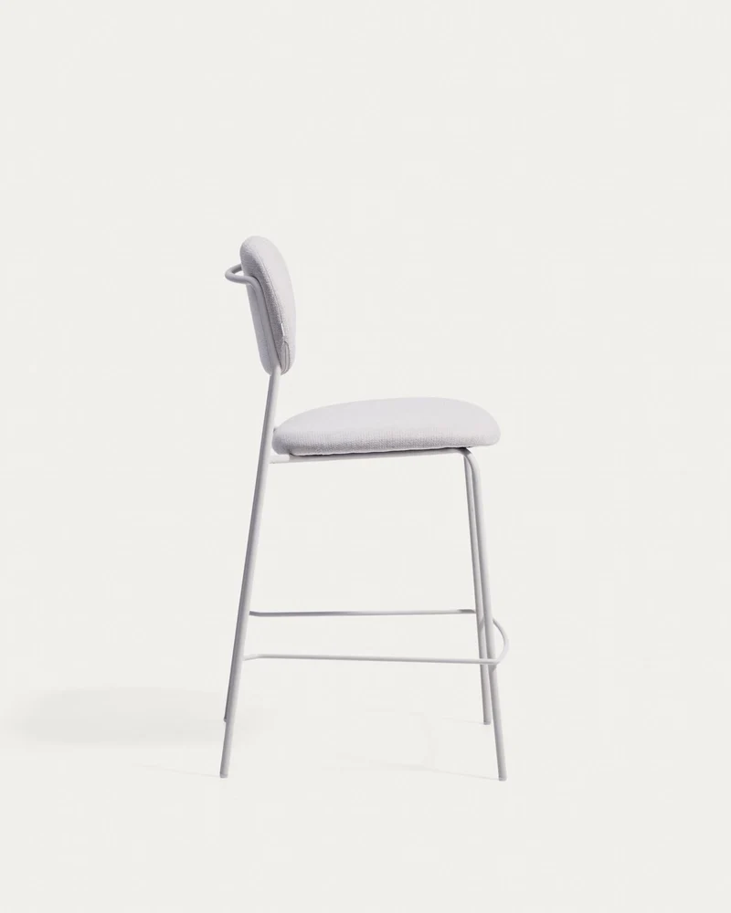Stapelbarer Hocker Meli mit beiger Chenille und Beinen aus beigem Metall, FSC Mix Credit,