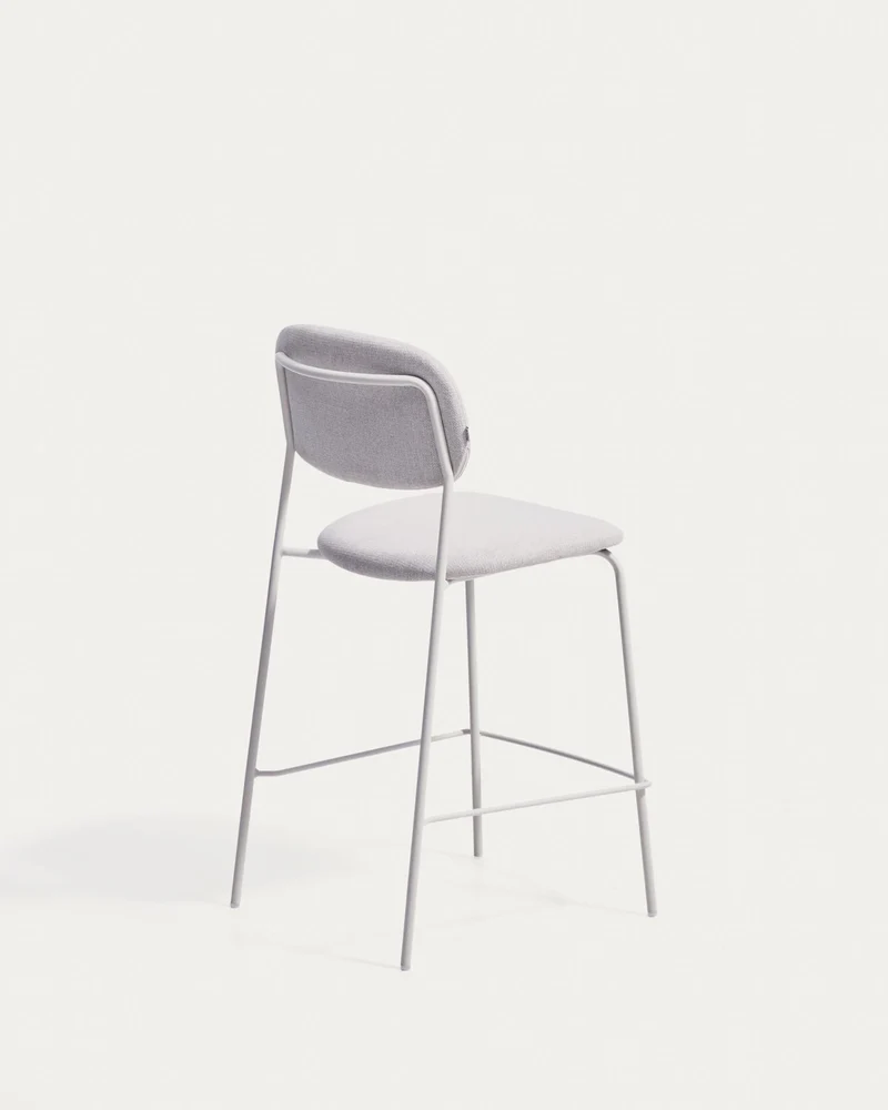 Stapelbarer Hocker Meli mit beiger Chenille und Beinen aus beigem Metall, FSC Mix Credit,