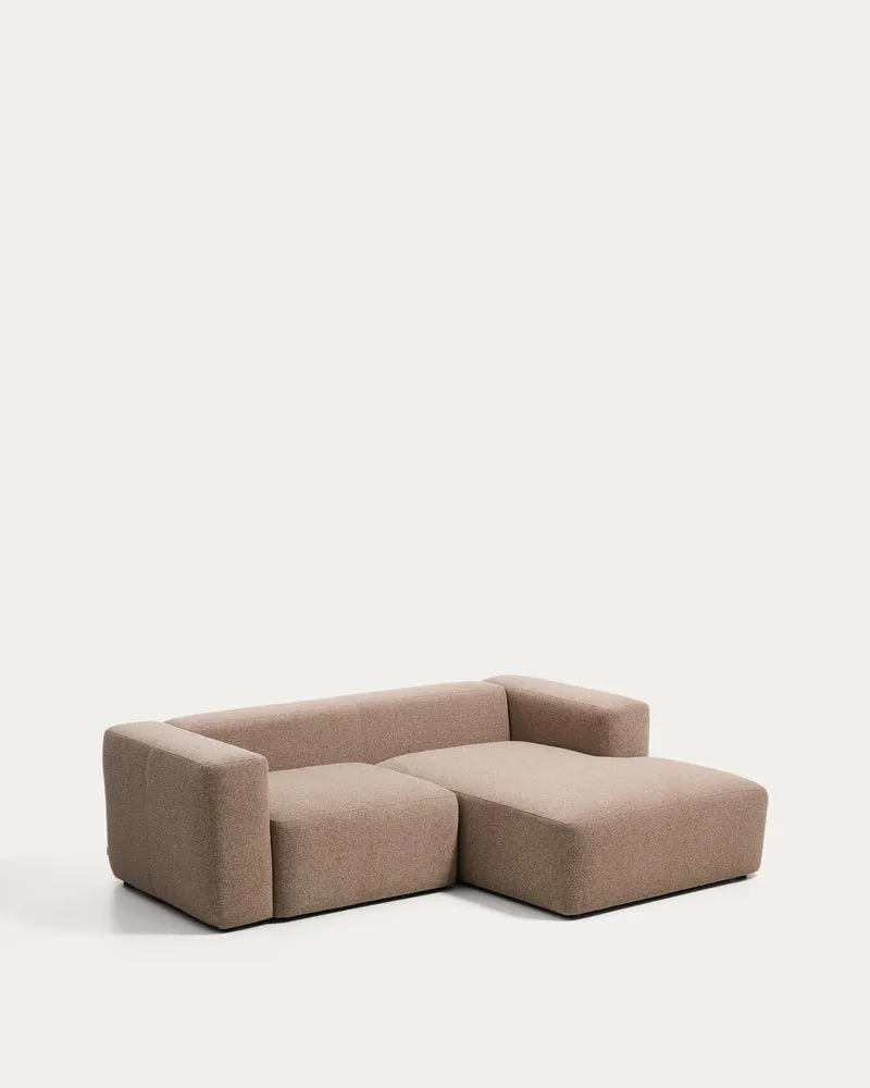2-Sitzer-Sofa Blok mit Chaiselongue rechts in brauner Chenille, 240 cm, FSC Mix Credit