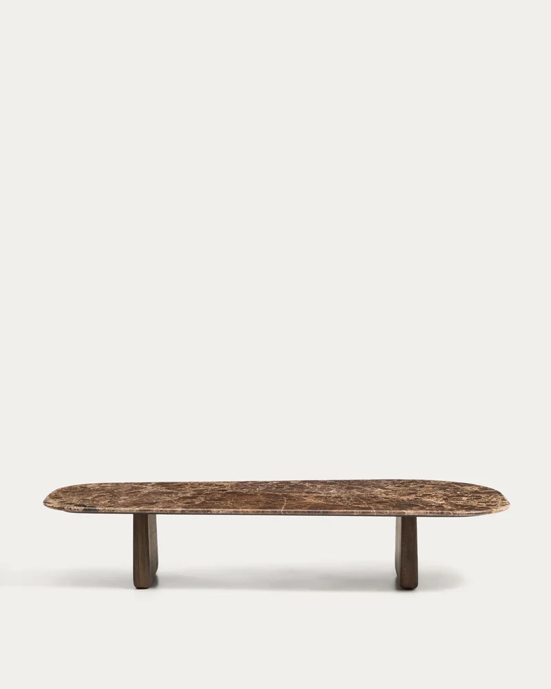 Couchtisch Pirita aus braunem Marmor mit Beinen aus massivem Eichenholz mit dunklem Finish