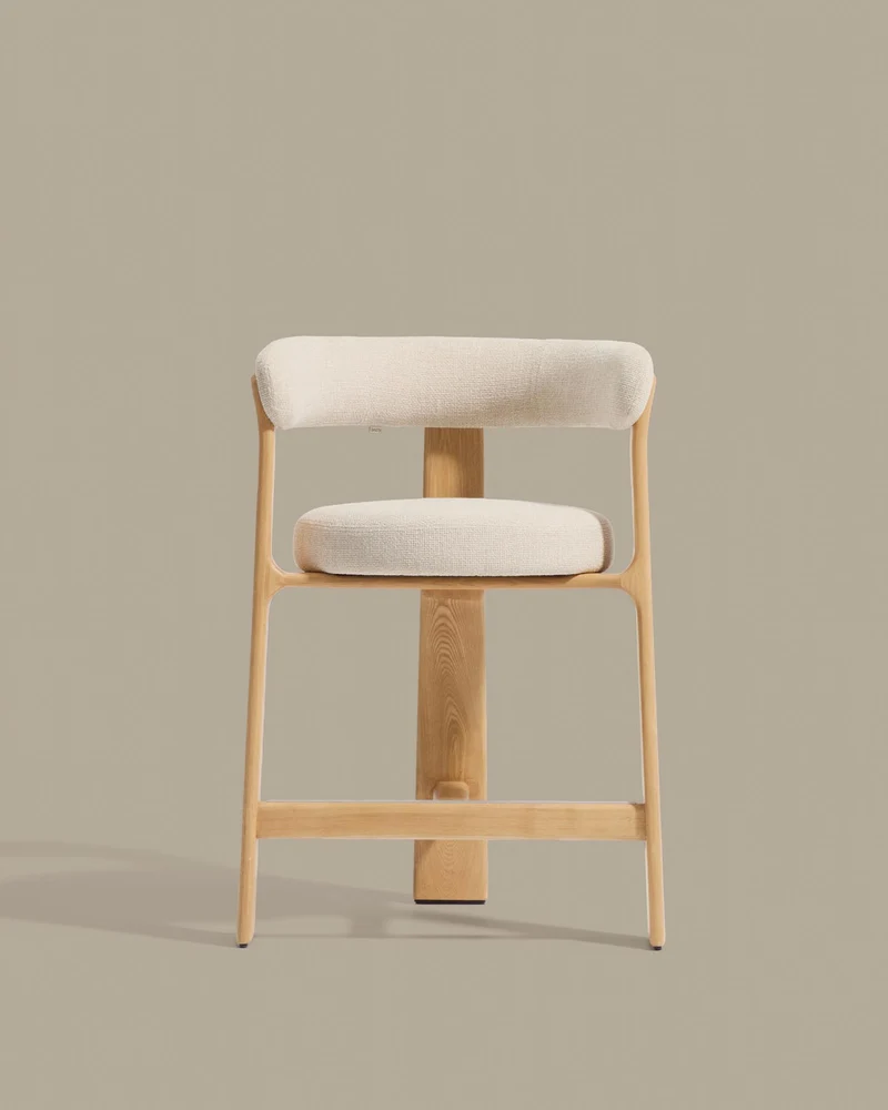 Dreibein-Hocker Granite mit beiger Chenille und massivem Eschenholz mit naturfarbenem Fini