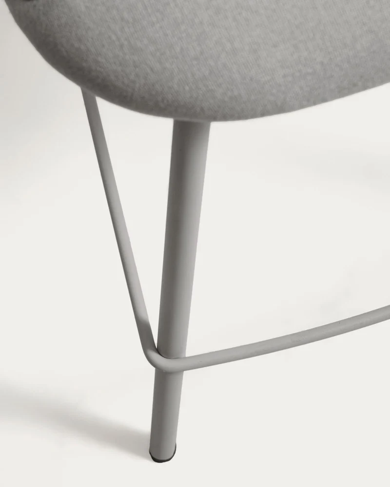 Hocker Bonali mit grauer Chenille und Beinen aus grauem Metall, FSC Mix Credit, 65 cm