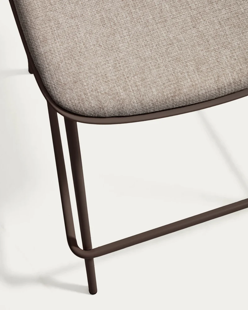 Hocker Debari mit Chenille-Kissen und Stahlbeinen mit braunem Finish, 65 cm