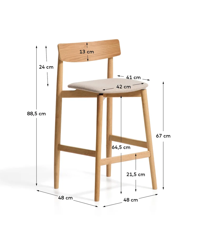 Hocker Evera mit Rückenlehne aus Eichenfurnier mit naturfarbenem Finish und beiger Chenill