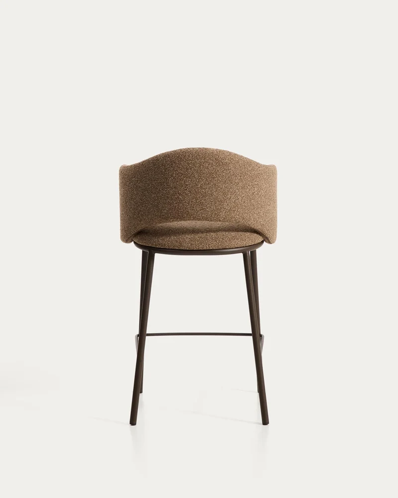 Hocker Maina aus dicker Chenille in Braun und Stahlbeinen mit brauner Beschichtung FSC Mix