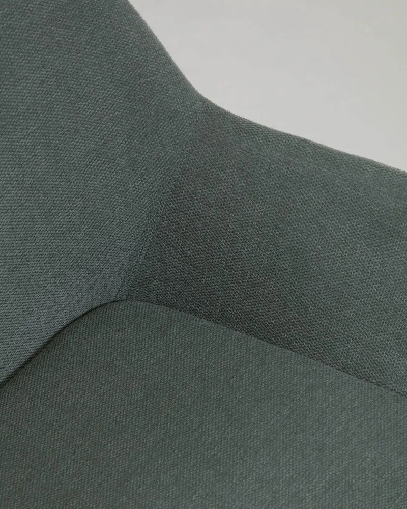 Konna Stuhl in Grün und Beine aus massivem Eschenholz mit dunklem Finish FR