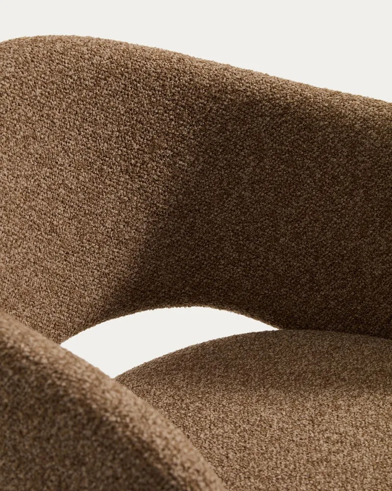 Maina Stuhl aus dicker brauner Chenille und Stahlbeinen mit brauner Beschichtung FSC Mix C