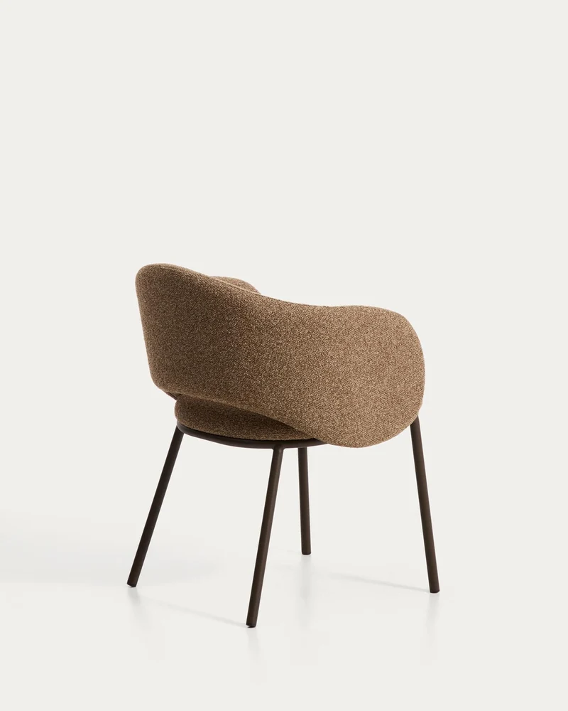 Maina Stuhl aus dicker brauner Chenille und Stahlbeinen mit brauner Beschichtung FSC Mix C