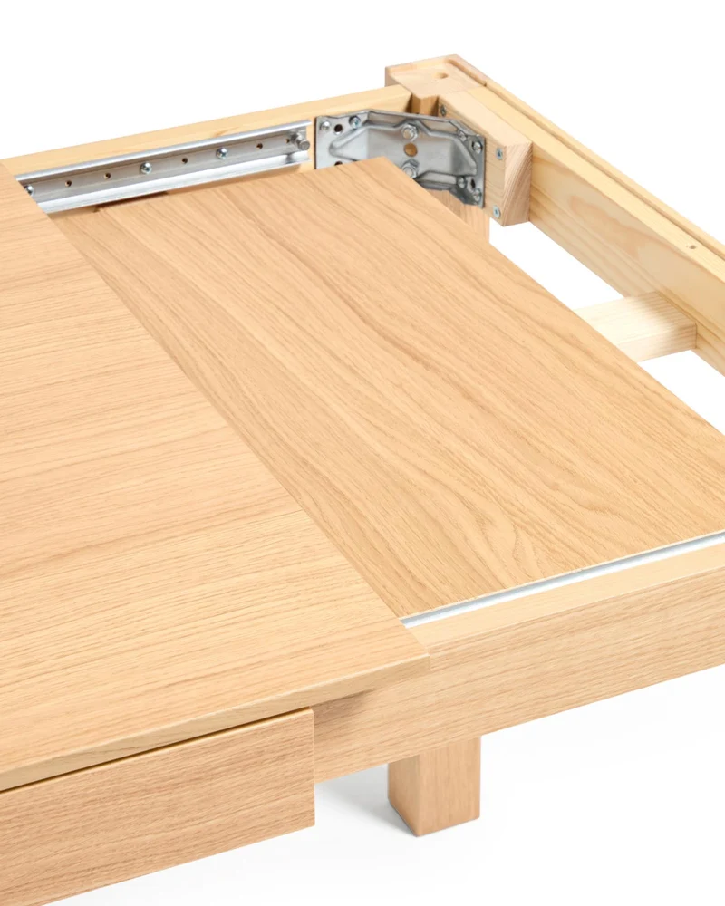 Ausziehtisch Narevi aus Eichenfurnier mit naturfarbenem Finish 130 (190) x 80 cm