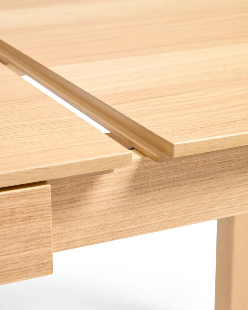 Ausziehtisch Narevi aus Eichenfurnier mit naturfarbenem Finish 130 (190) x 80 cm